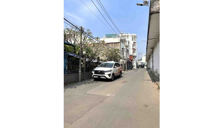 Bán Nhà Mặt Tiền 2 Tầng 1005m2_22x45 ~ Giga Mall Phạm Văn Đồng Hiệp Bình Chánh Giá Siêu Hời.